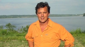 Anne Diamond interviews Author, Paul Schneider