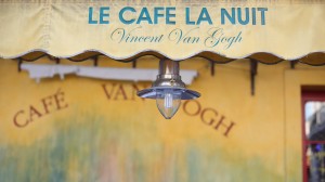 Marvel at the art of Arles and discover Gothic architecture in Avignon