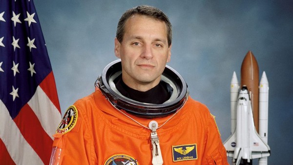 Anne Diamond interviews Astronaut & Veterinarian, Dr. Richard Michael Linnehan
