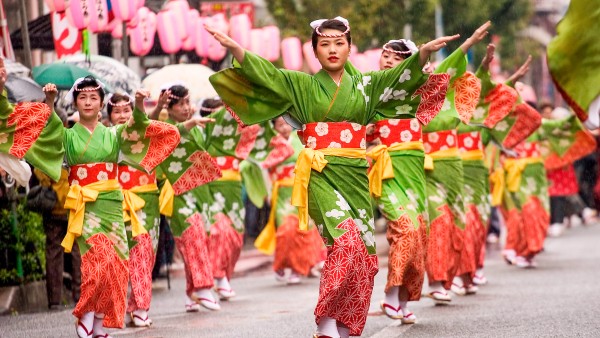 Top 10 traditional clothing styles from around the world