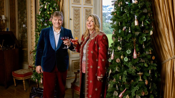 Embrace the magic of the holidays at Highclere Castle with the Carnarvons