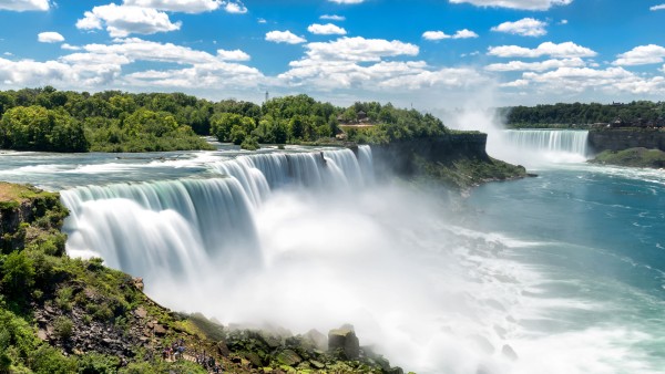 Enhance your understanding of the Welland Canal in Ontario