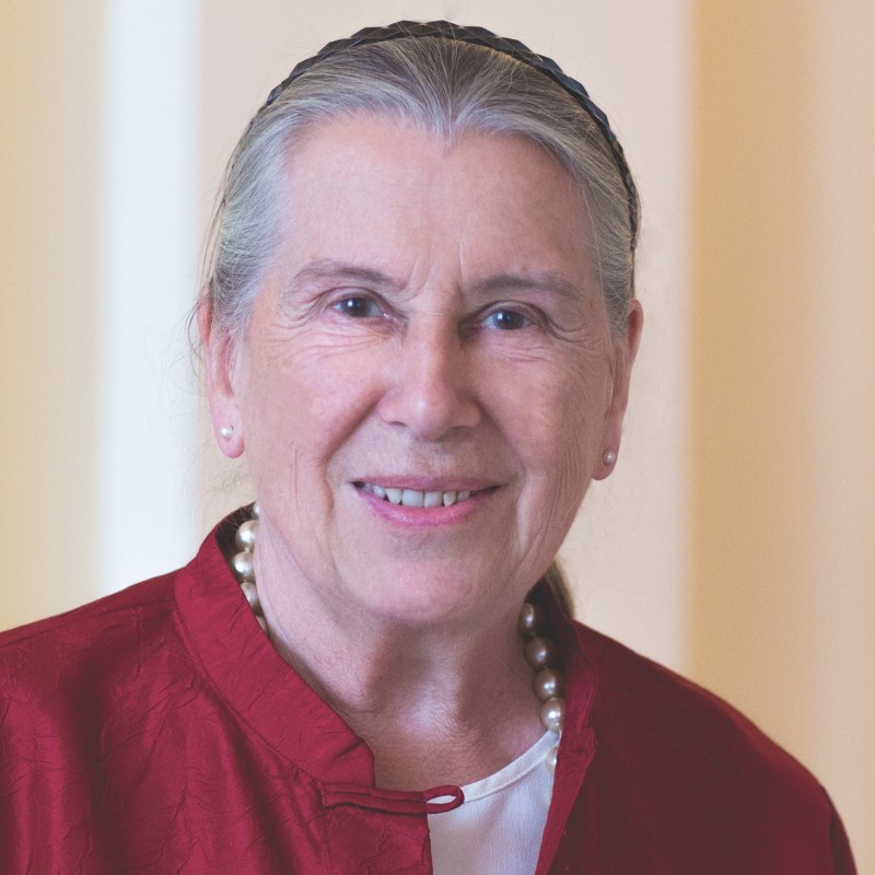 Geraldine Norman, OBE