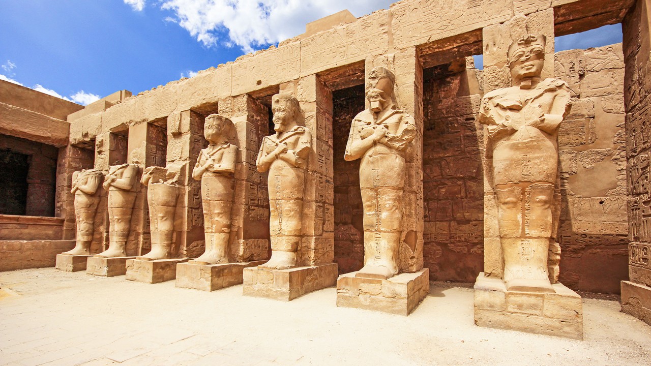 Learn about our Pharaohs & Pyramids itinerary with Joost Ouendag and Richard Riveire)