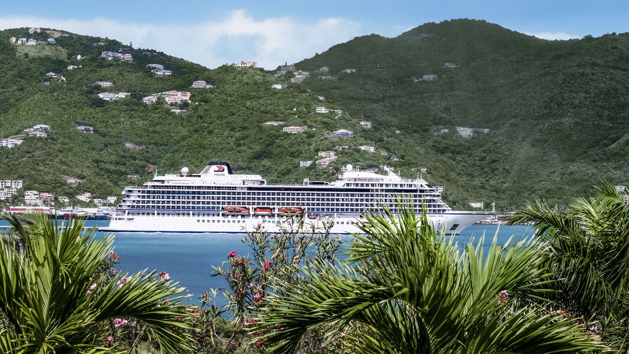 Discover our West Indies Explorer itinerary with Joost  Ouendag and Lia Da Silva Müller )