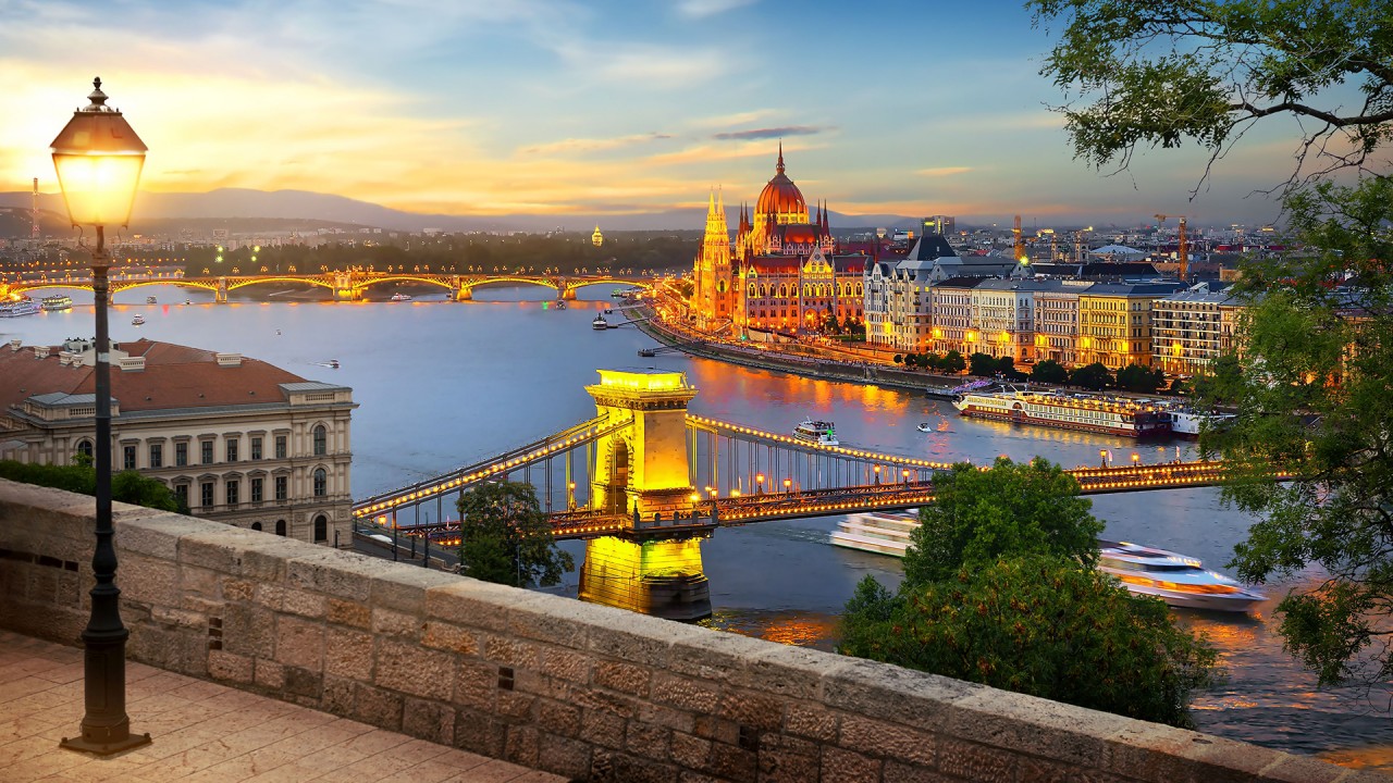 Discover our Grand European Tour itinerary with Joost Ouendag)