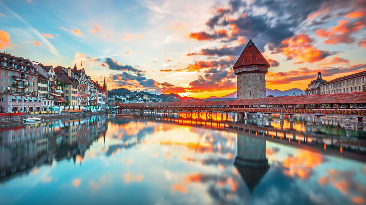 At home in the Swiss city of Lucerne with Karine Hagen)