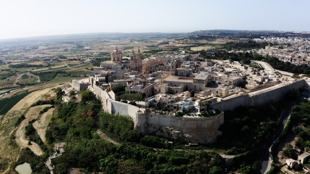 Step back in time and experience the tranquility and old-world ambience of Malta’s Silent City)
