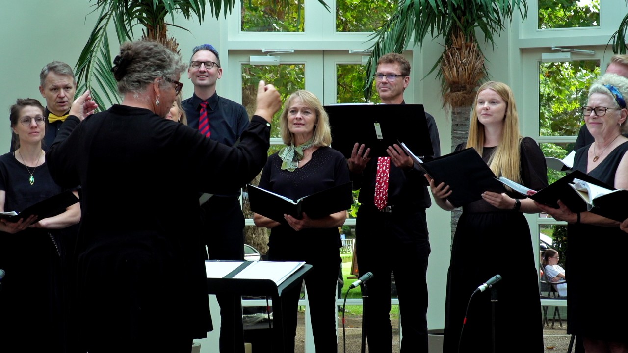Join the London Nordic Choir for an exclusive performance at The Hurlingham Club)