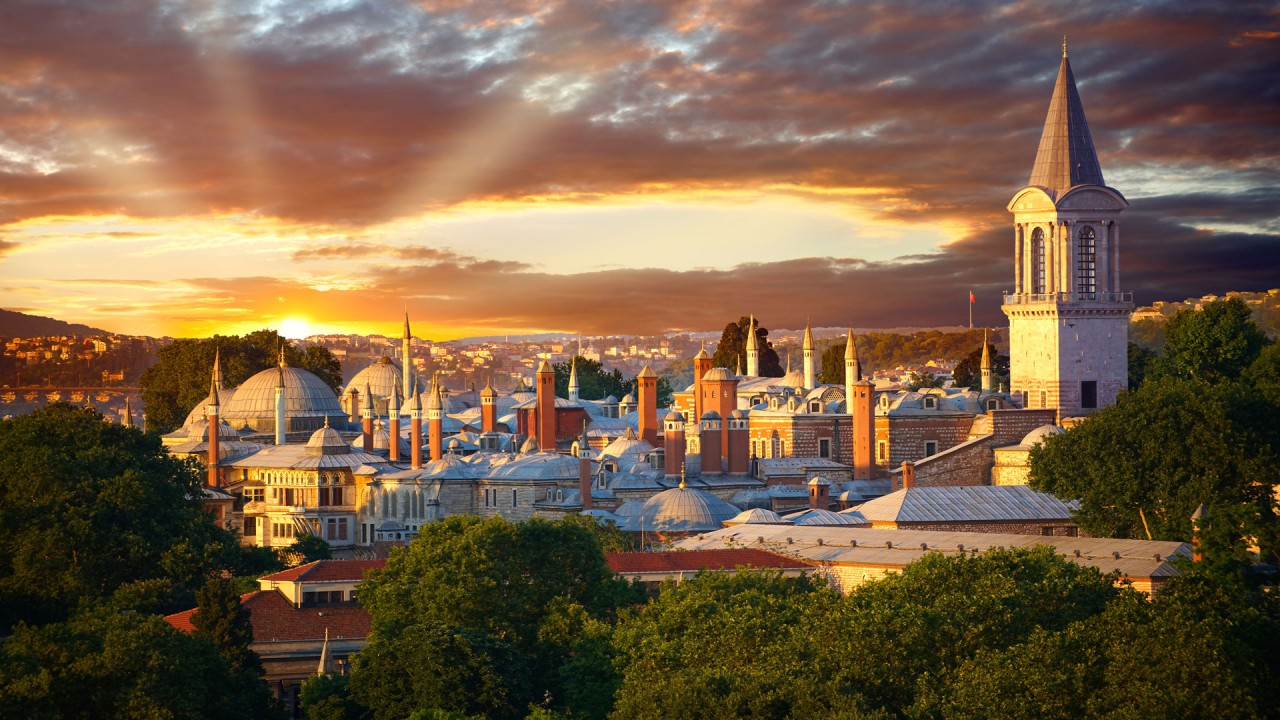 Delve into the rich history of the Ottoman Empire with Viking Resident Historian Tom Macan)