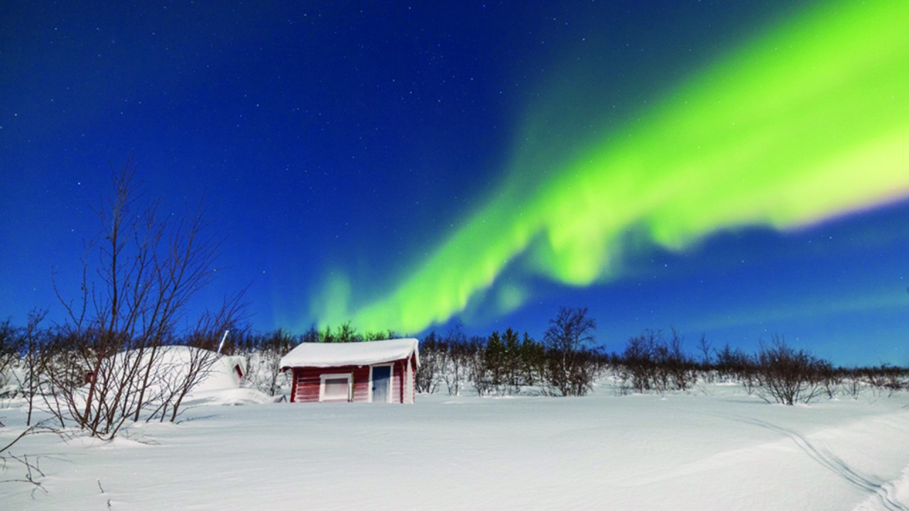 Go behind the lens with photographer Tim Hodges)