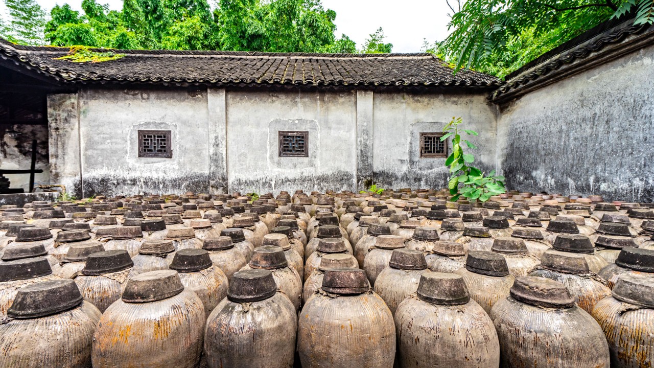 Raise a glass to China’s beloved yellow wine)