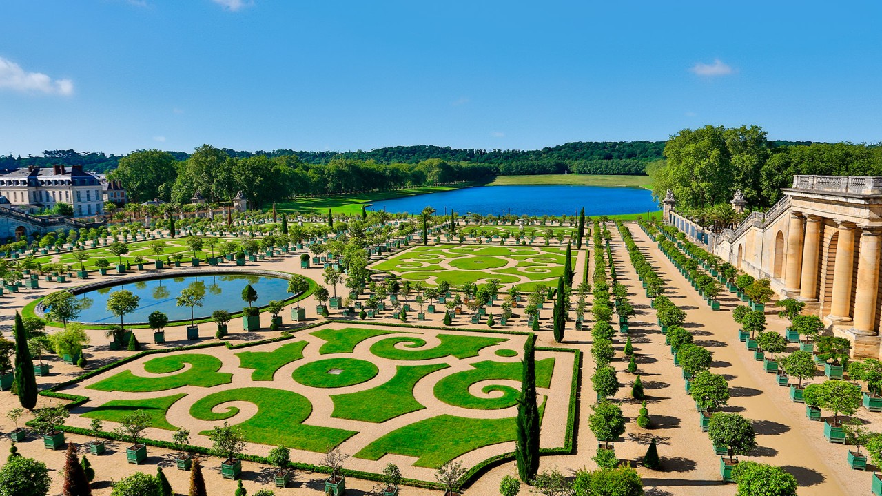 Delve into our river journeys in France with Viking’s Joost Ouendag)